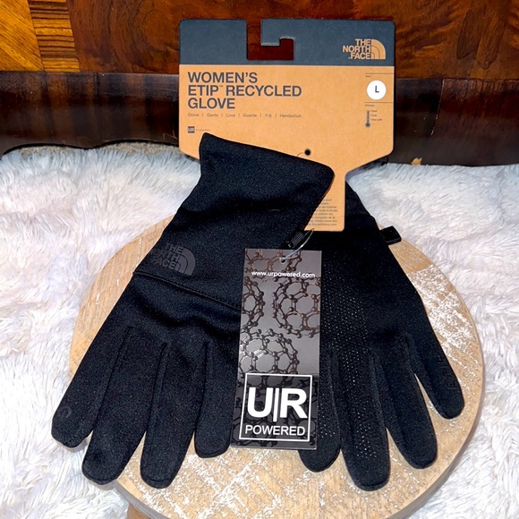 The North Face Accessories The North Face Womens Etip Recycled